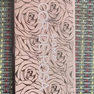 Sigma Beauty Pink and Brown Eyeshadow Palette